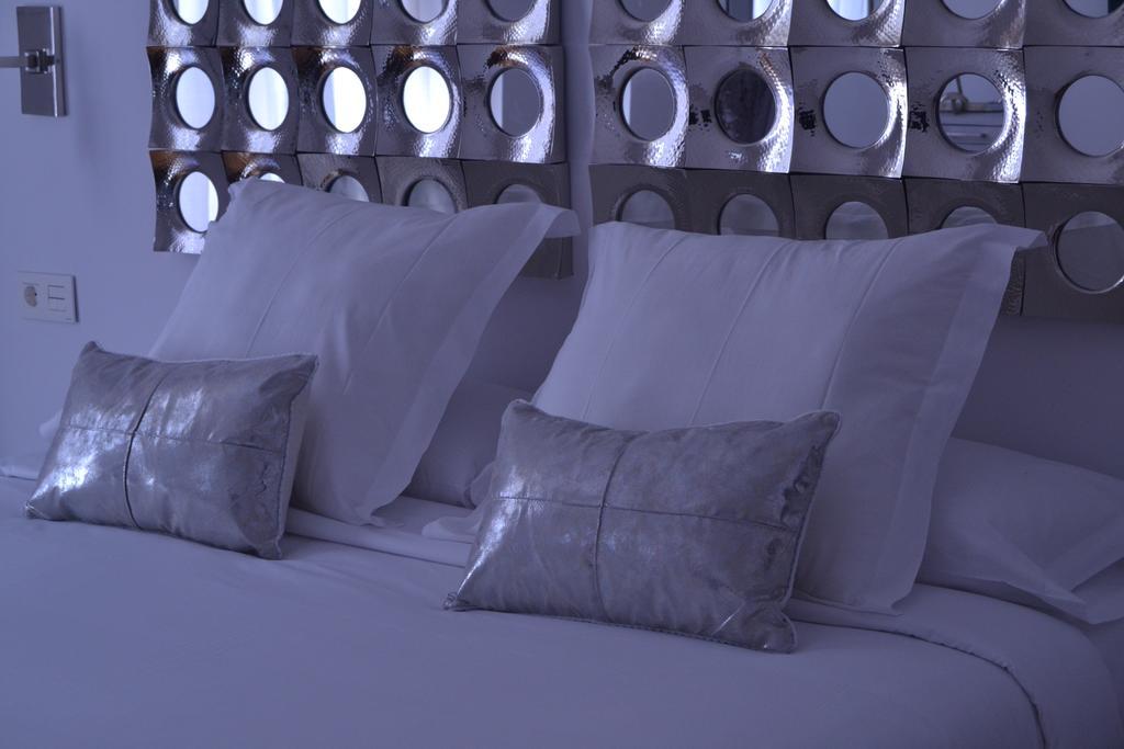 Los Amigos Vip Rooms Madrid Exteriör bild