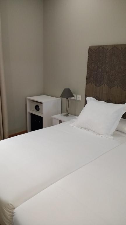 Los Amigos Vip Rooms Madrid Exteriör bild